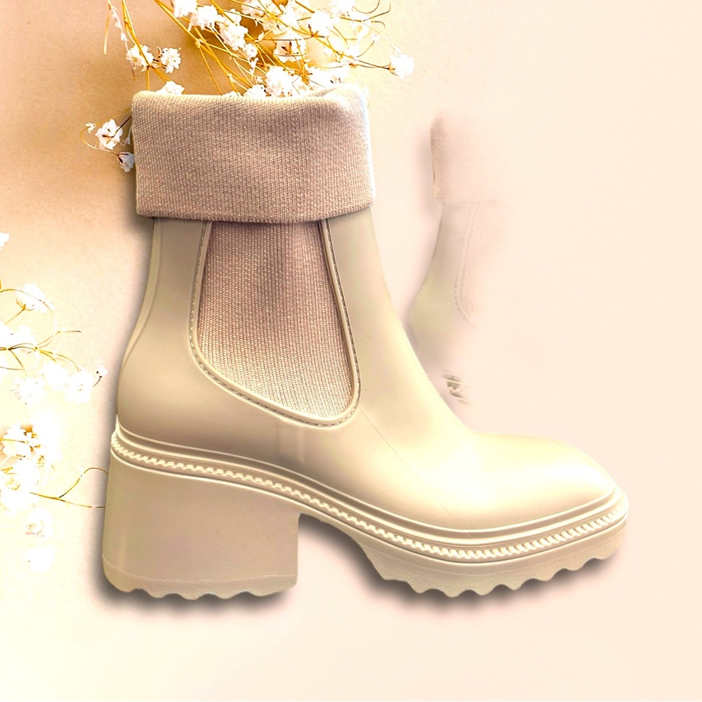 Circus By Sam Edelman~Kala Square Toe Women's Beige Boots 9M~Folded Cuff~UNIQUE!